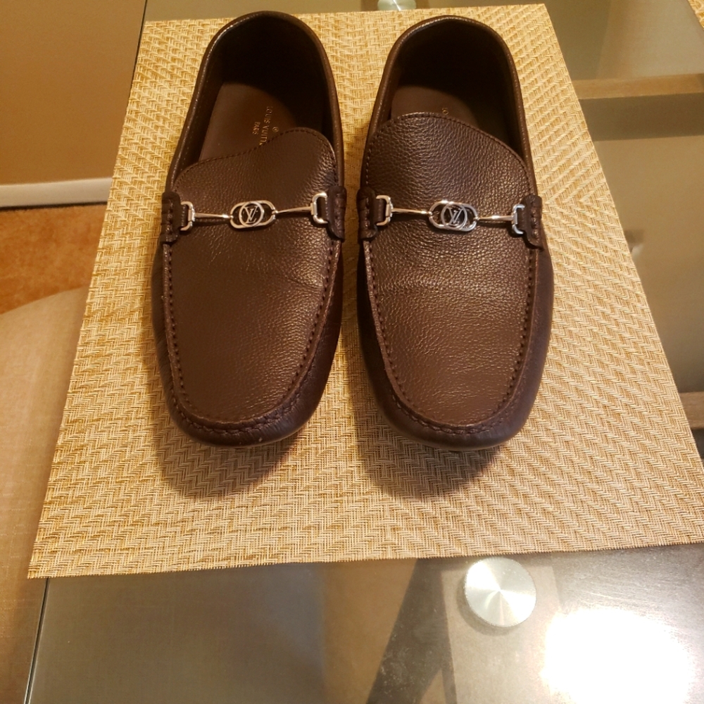 I bought a newer pair.